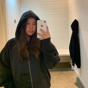 Meet your Posher, Hannah